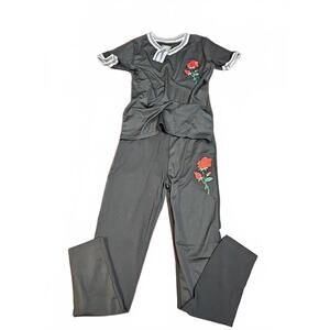 Vkvr Womens Tracknset With Embroidered Roses. Size S/M. New